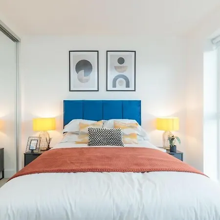 Luxe Apartment By Excel London Exterior photo