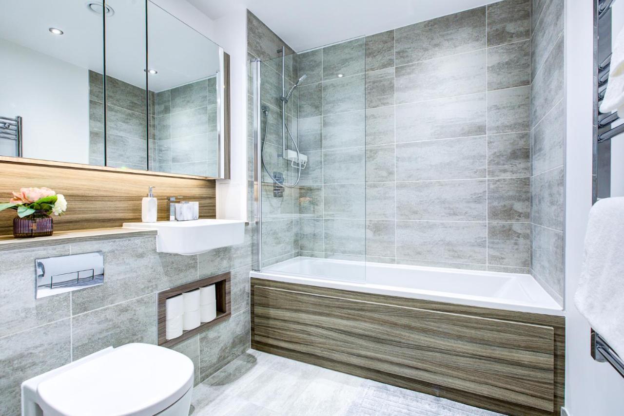 Luxe By Excel * Londra